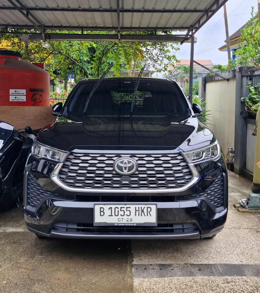 Innova Zenix